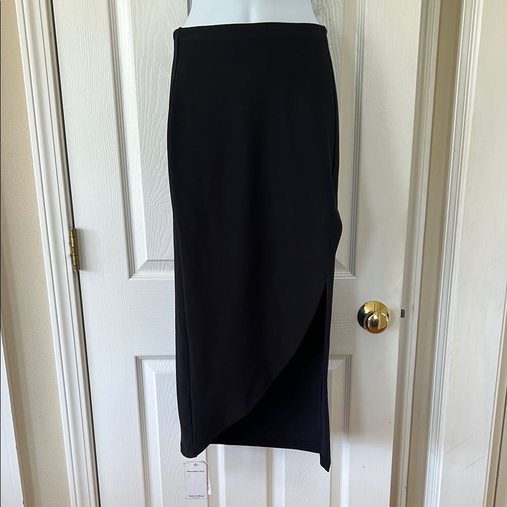 NWT Maxi Abercrombie Skirt